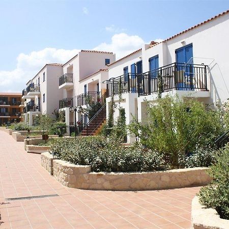 Margarita Beach Hotel Agia Marina  Bagian luar foto