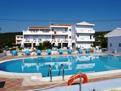 Margarita Beach Hotel Agia Marina  Bagian luar foto