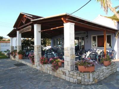 Margarita Beach Hotel Agia Marina  Bagian luar foto