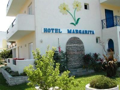 Margarita Beach Hotel Agia Marina  Bagian luar foto