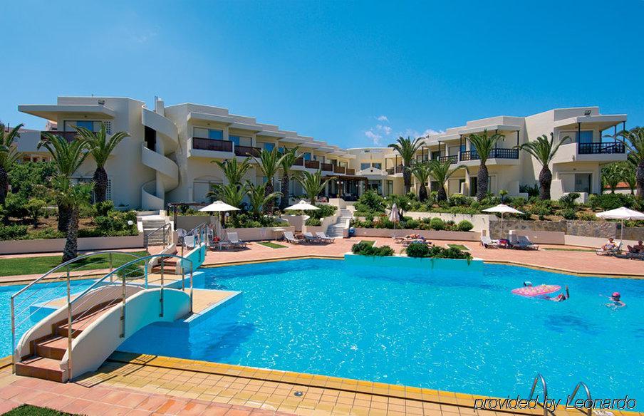Margarita Beach Hotel Agia Marina  Bagian luar foto