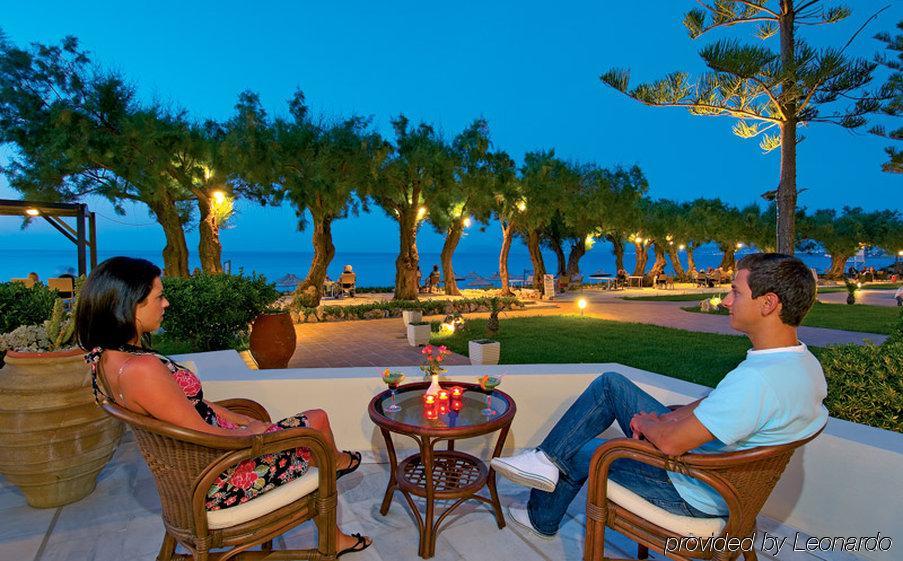 Margarita Beach Hotel Agia Marina  Bagian luar foto